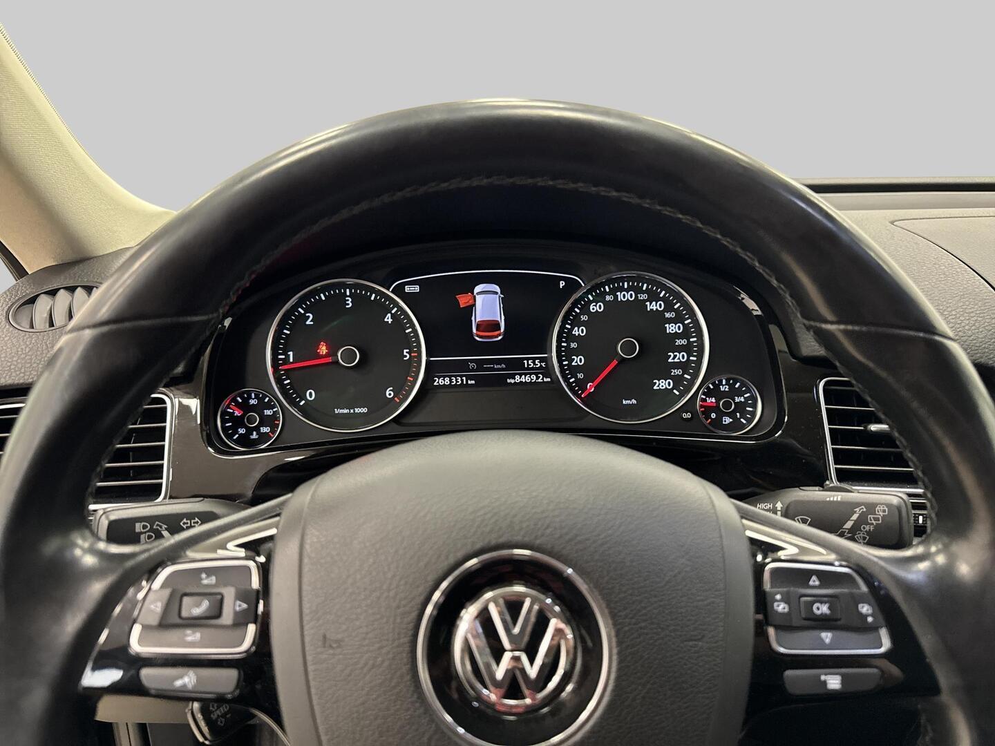 VOLKSWAGEN Touareg 2017