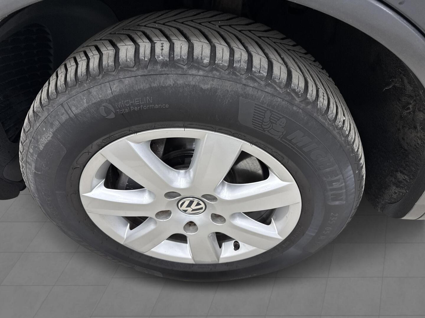 VOLKSWAGEN Touareg 2017