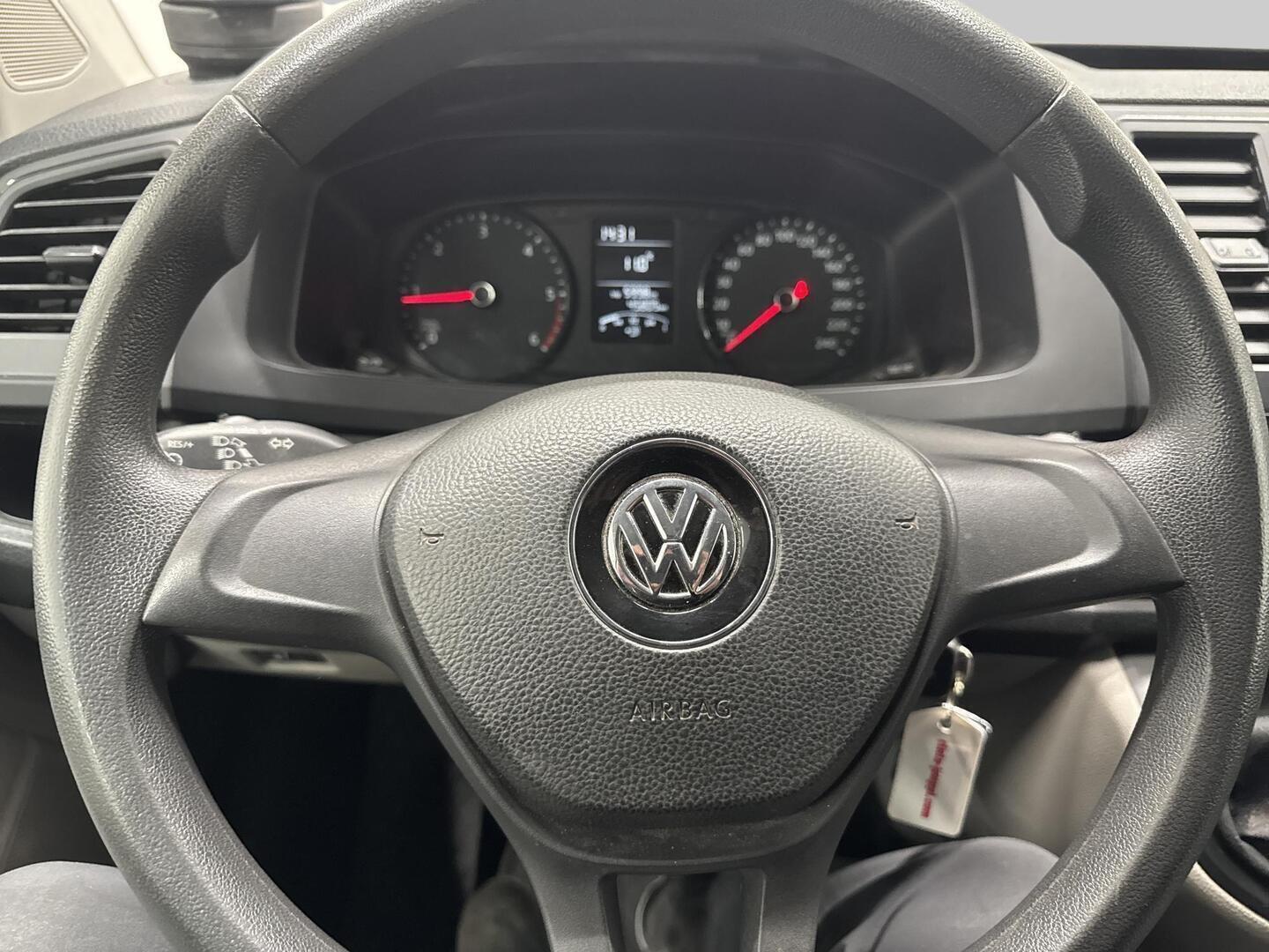 VOLKSWAGEN Transporter 2018