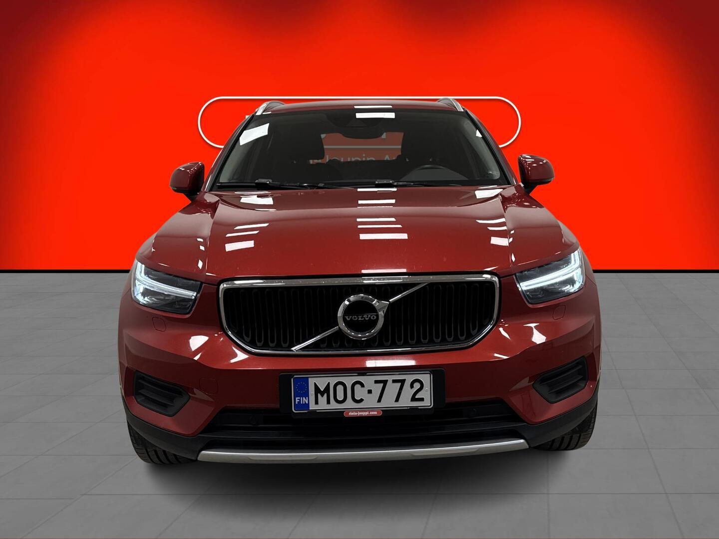 VOLVO XC40 2019