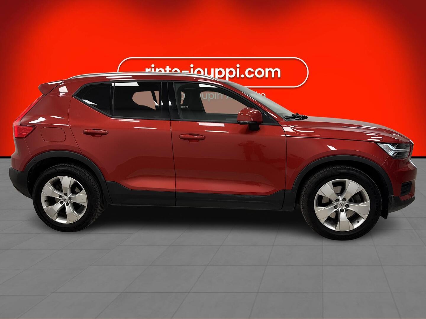 VOLVO XC40 2019