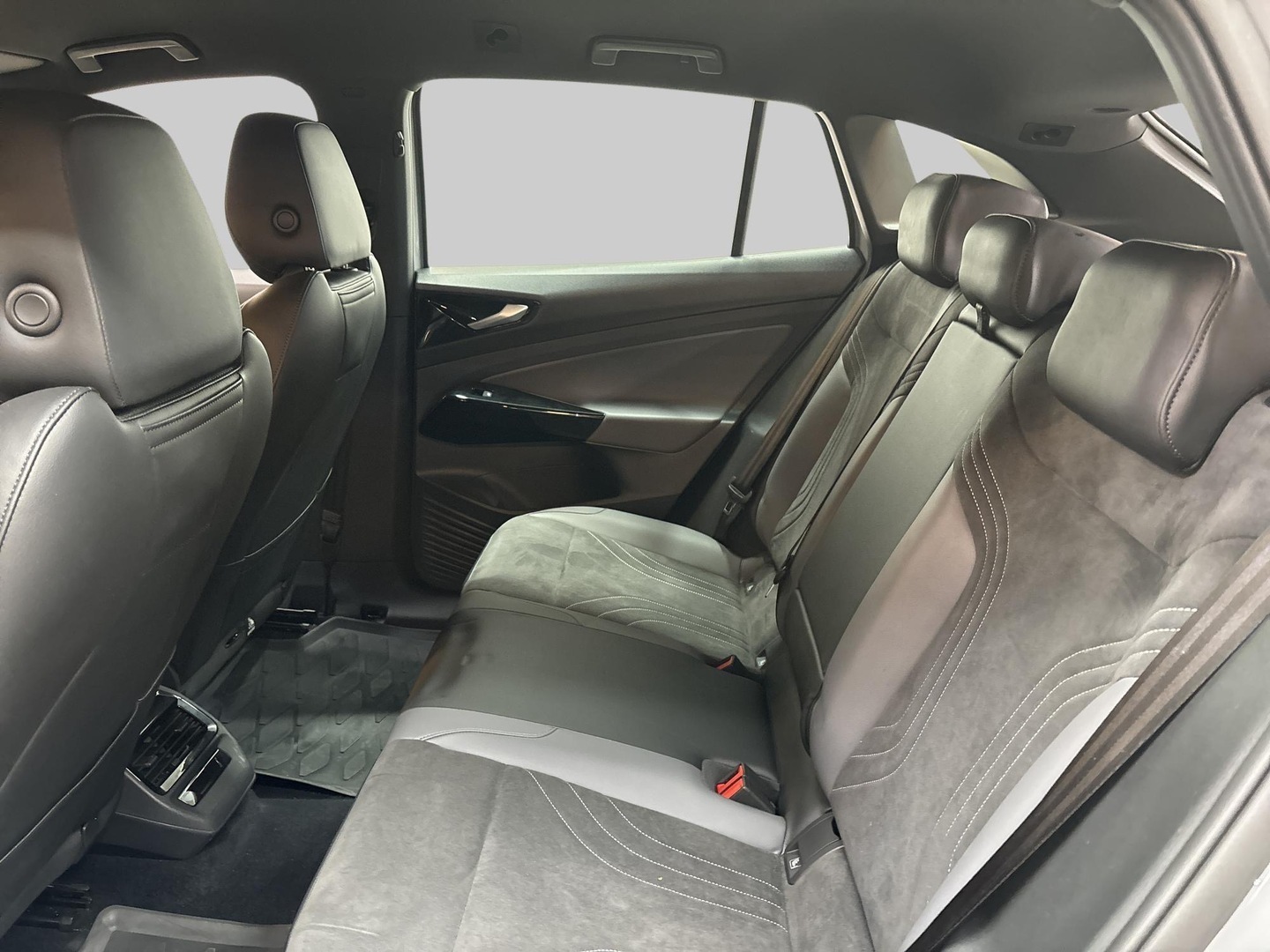 VOLKSWAGEN ID.4 2023