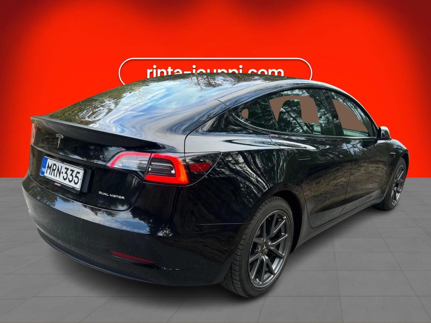 TESLA Model 3 2020