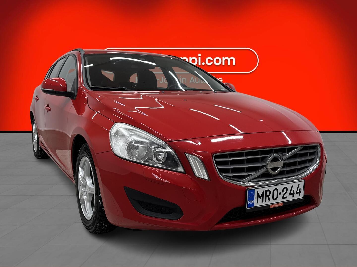 VOLVO V60 2013