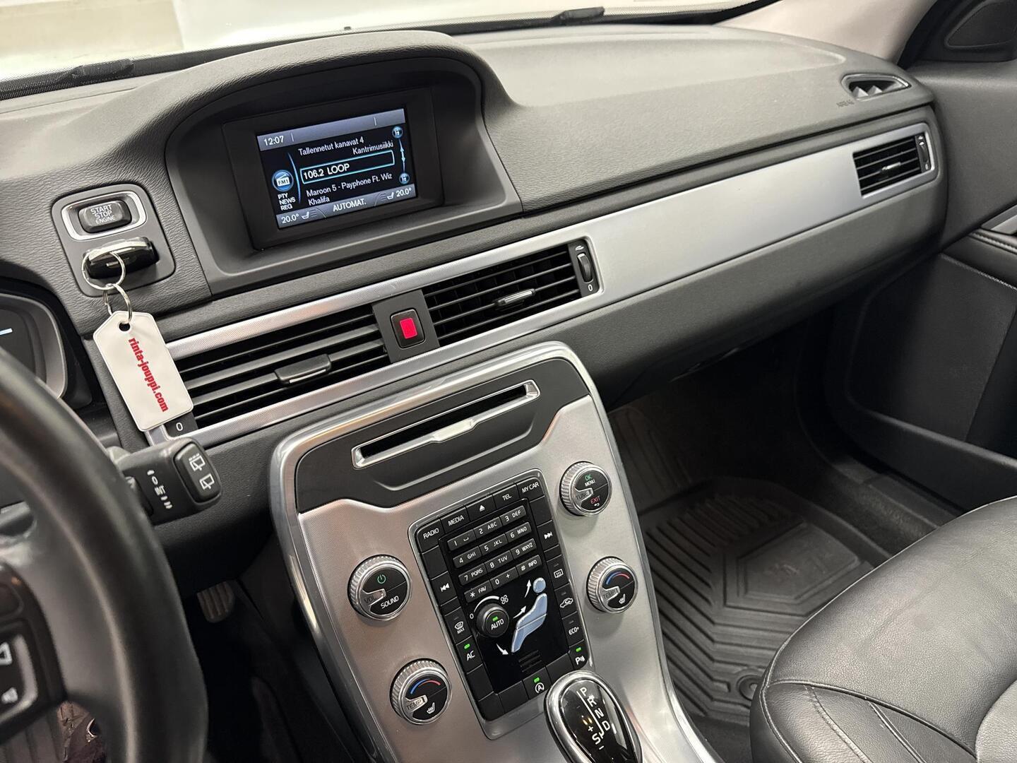VOLVO V70 2016