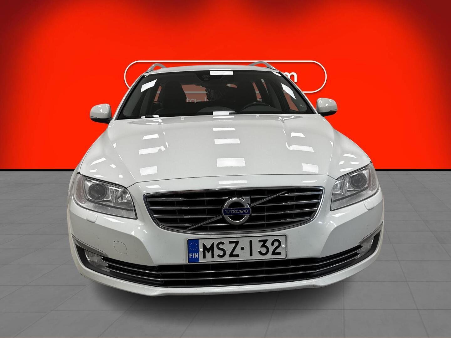 VOLVO V70 2016