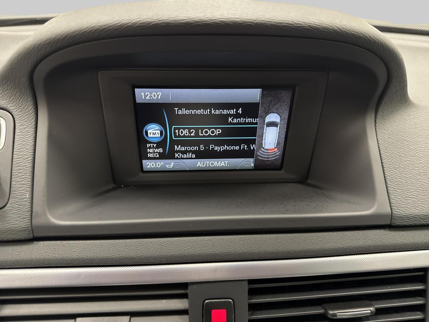 VOLVO V70 2016