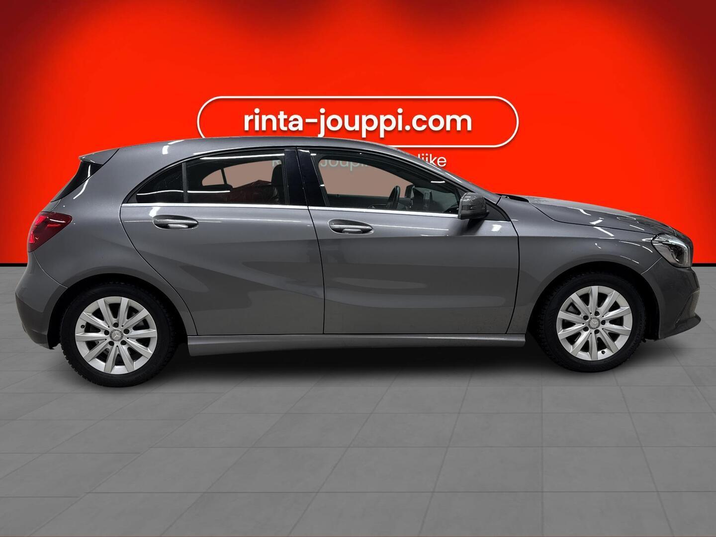 MERCEDES-BENZ A 2016