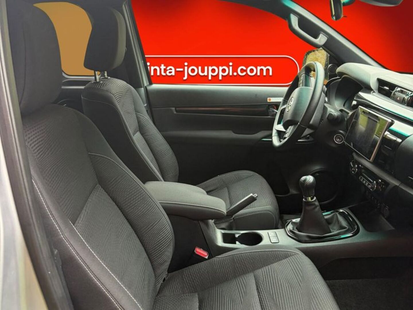 TOYOTA Hilux 2020