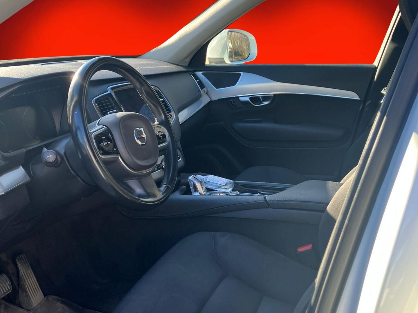 VOLVO XC90 2018