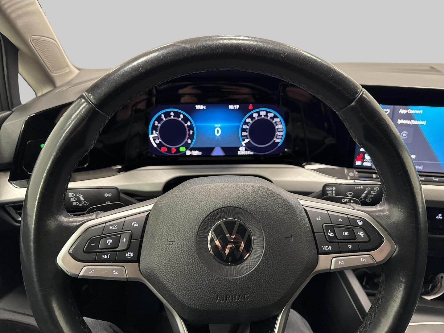 VOLKSWAGEN Golf 2021