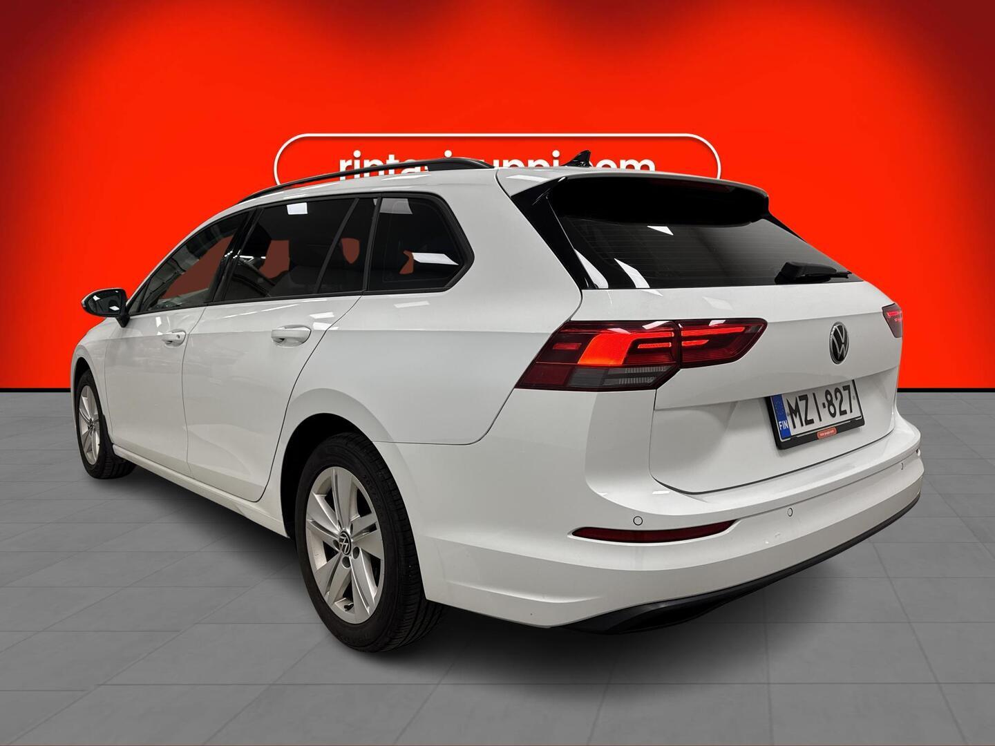 VOLKSWAGEN Golf 2021