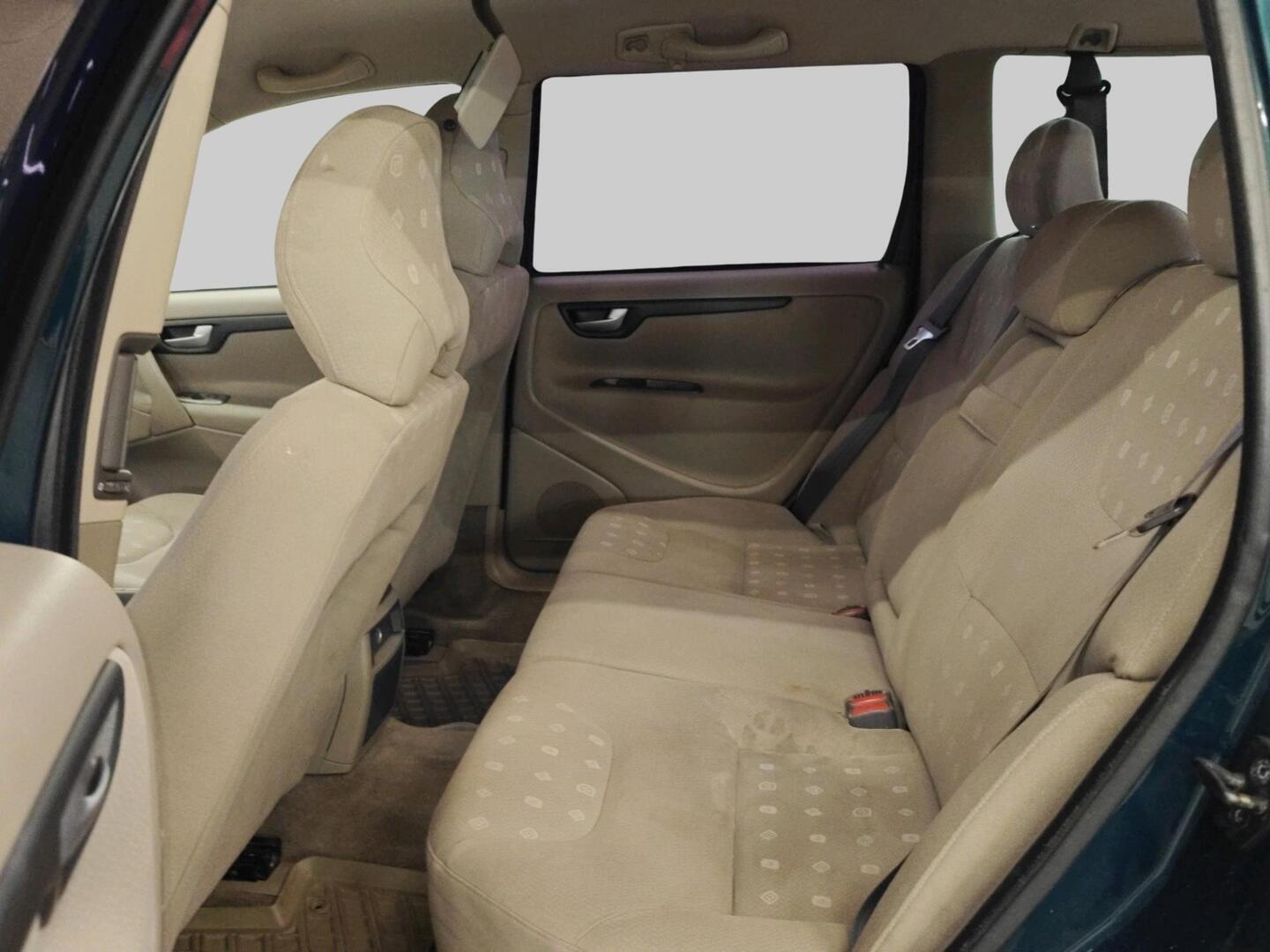 VOLVO V70 2001