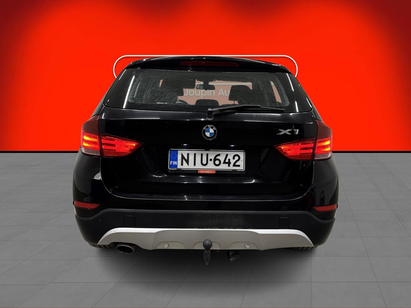 BMW X1 2012