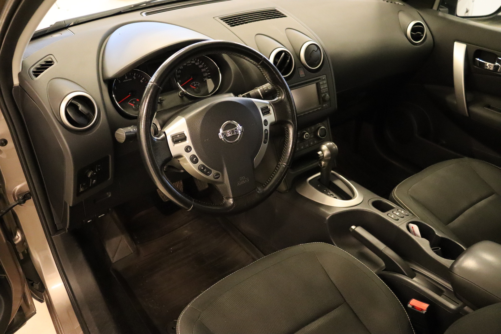 NISSAN Qashqai 2013