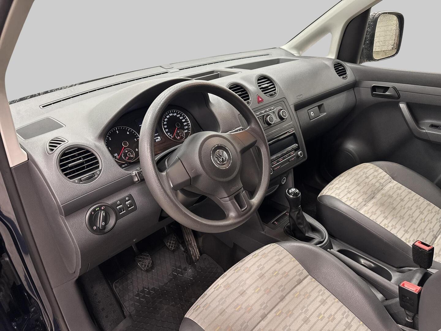 VOLKSWAGEN CADDY 2013