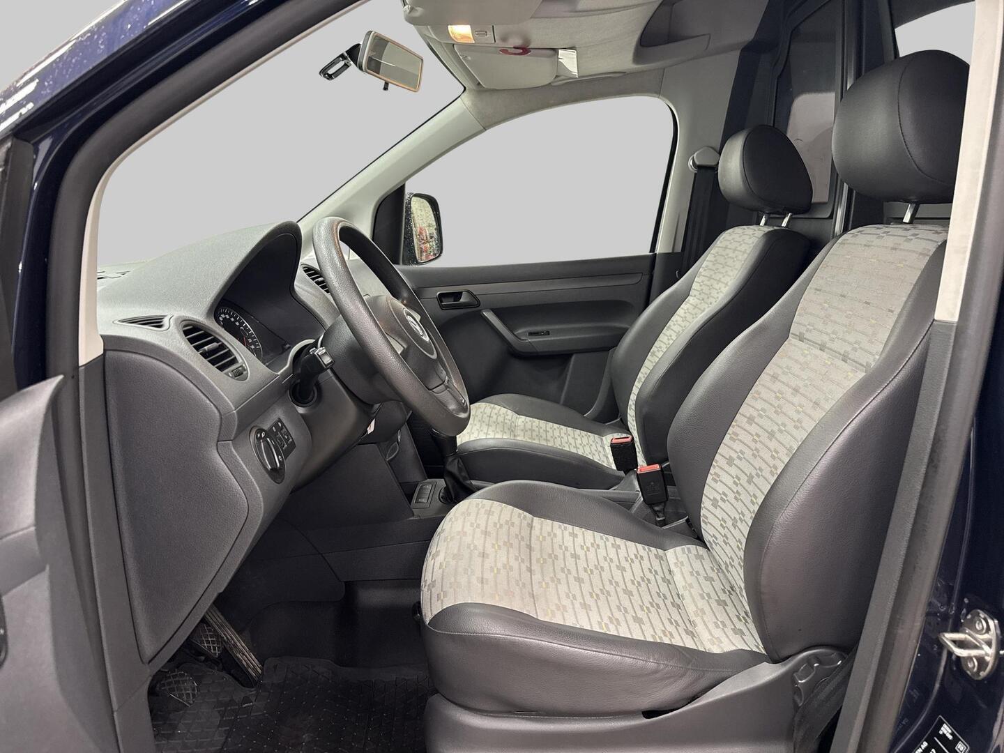 VOLKSWAGEN CADDY 2013