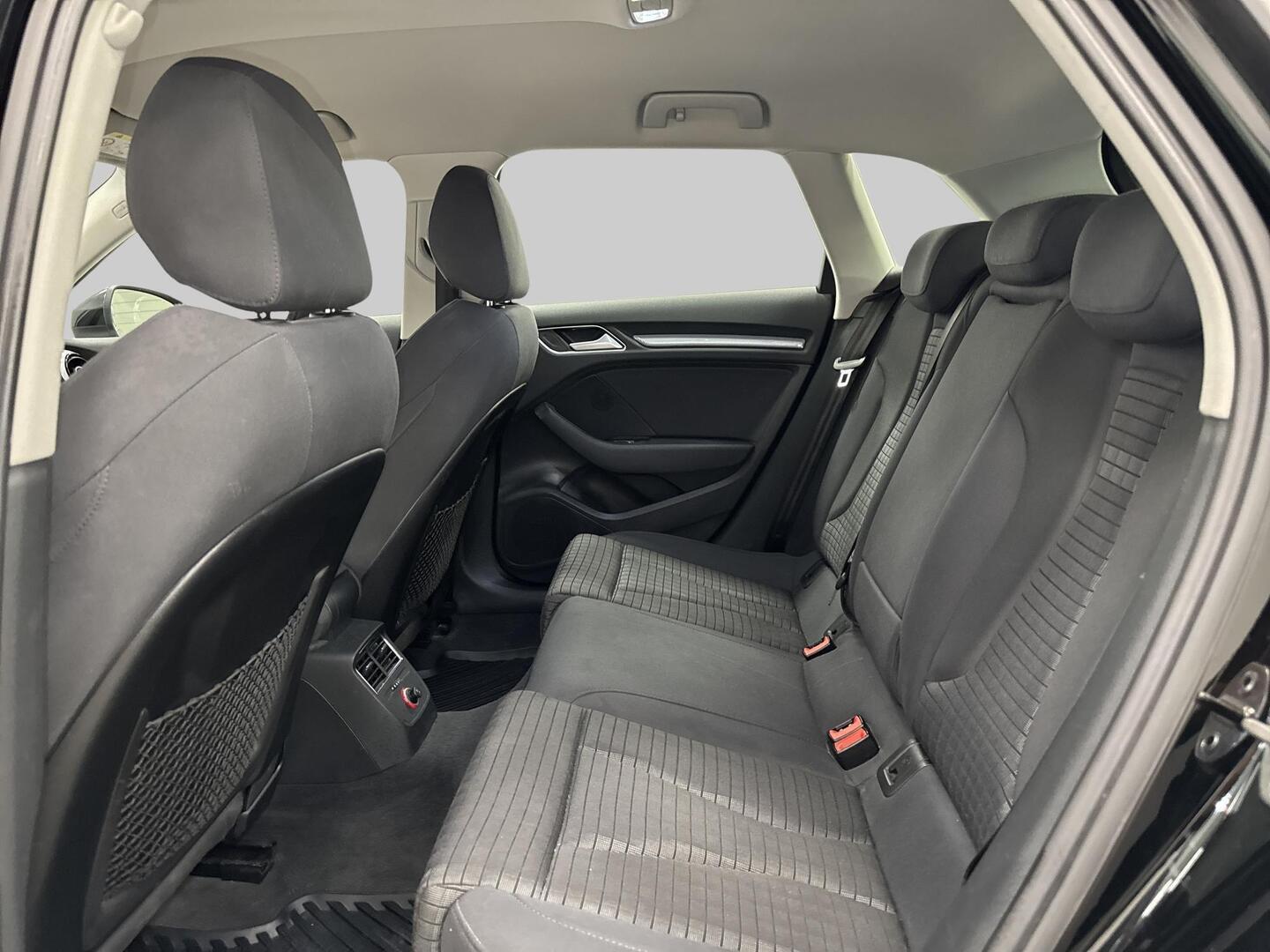 AUDI A3 2016