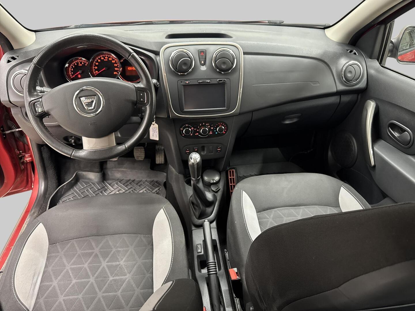 DACIA Sandero 2015