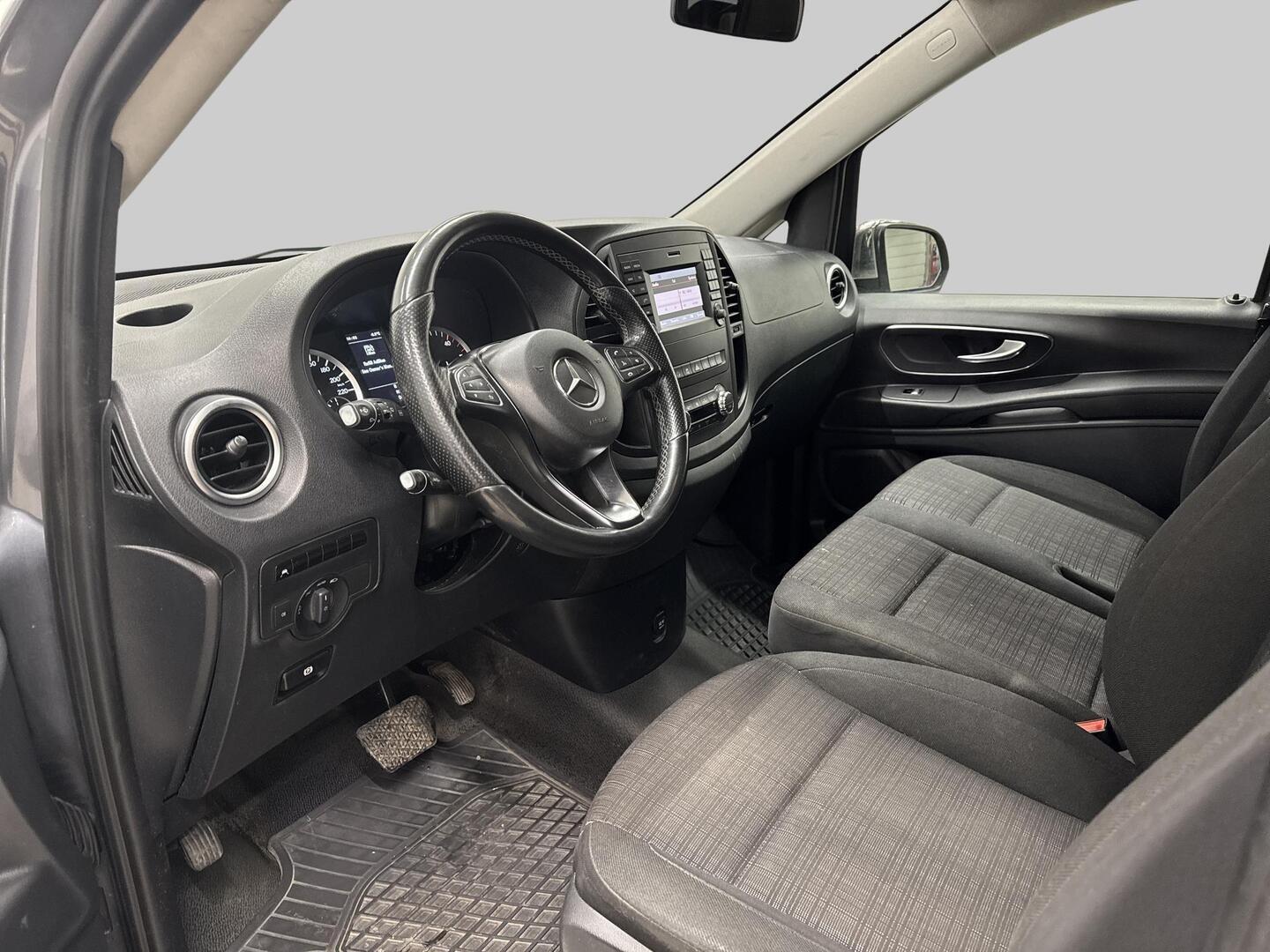 MERCEDES-BENZ Vito 2016