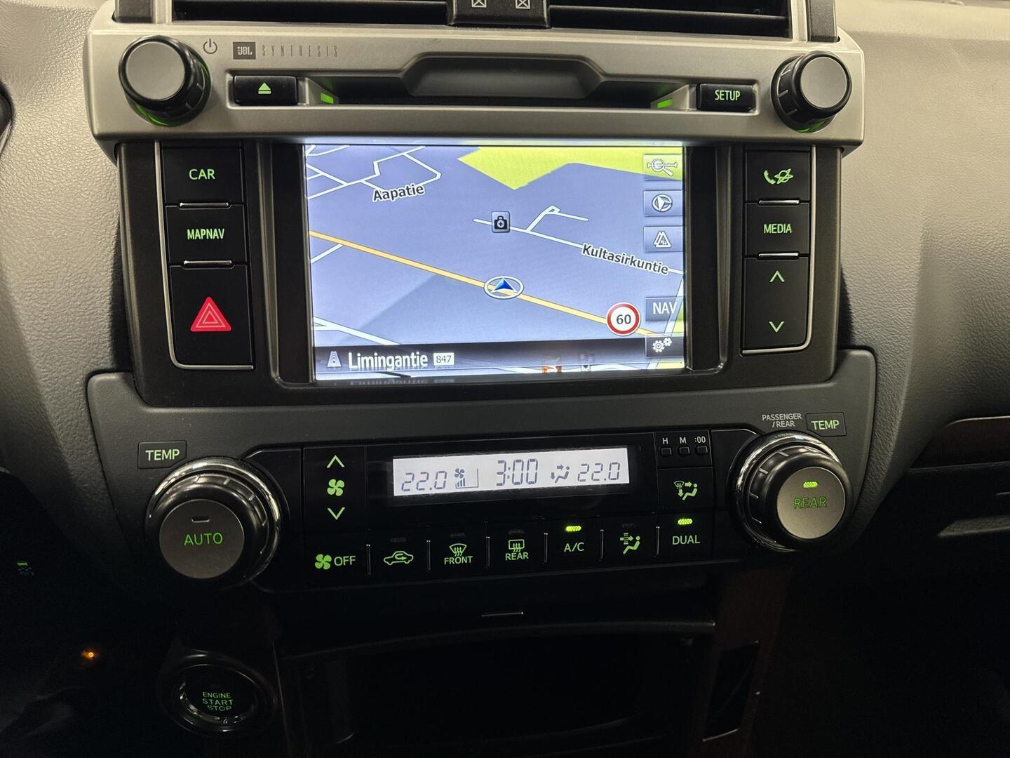 TOYOTA Land Cruiser 2016