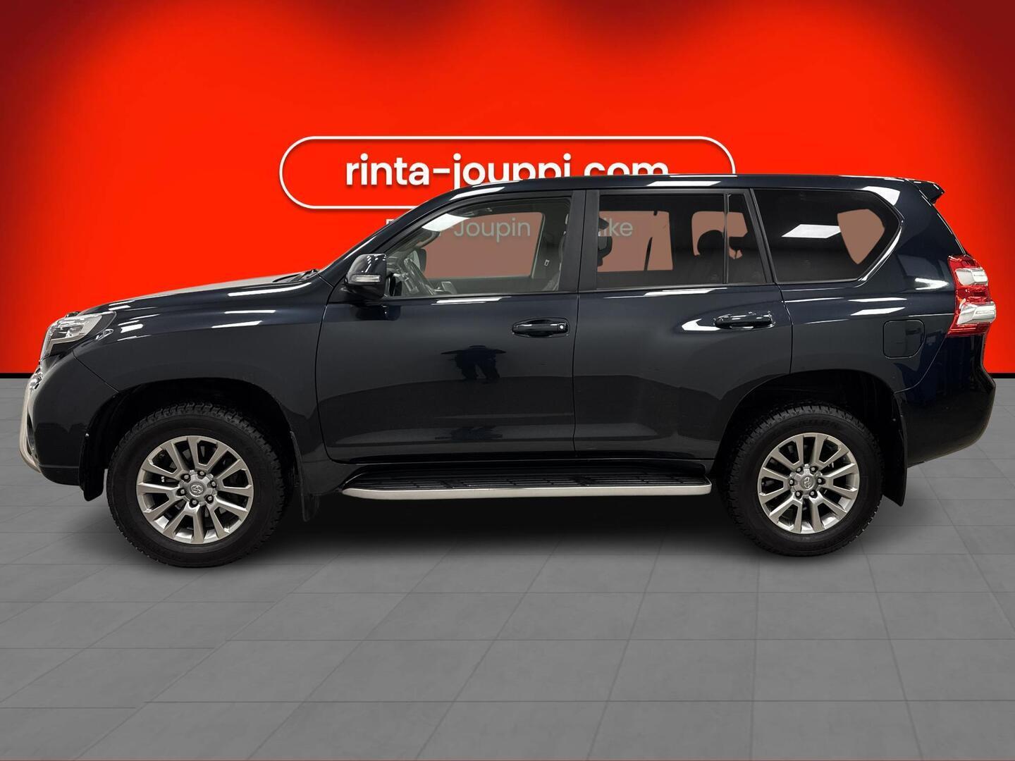 TOYOTA Land Cruiser 2016
