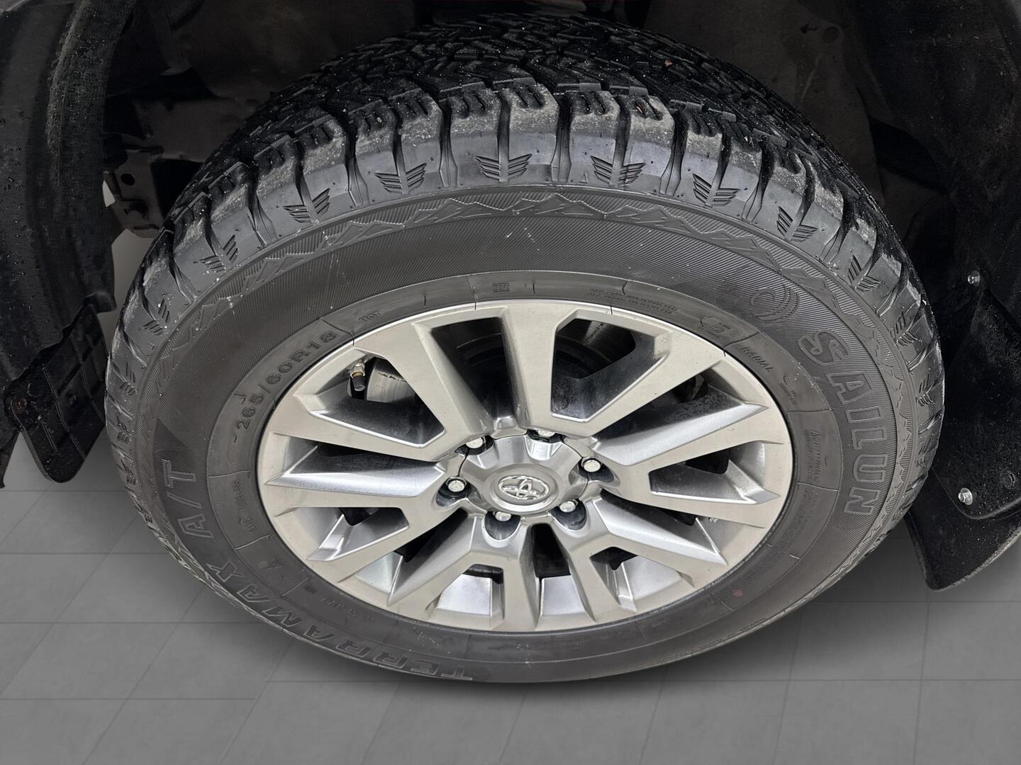 TOYOTA Land Cruiser 2016