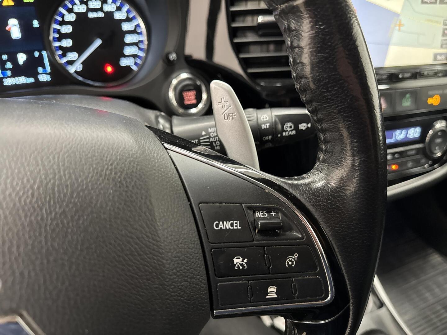 MITSUBISHI Outlander 2017