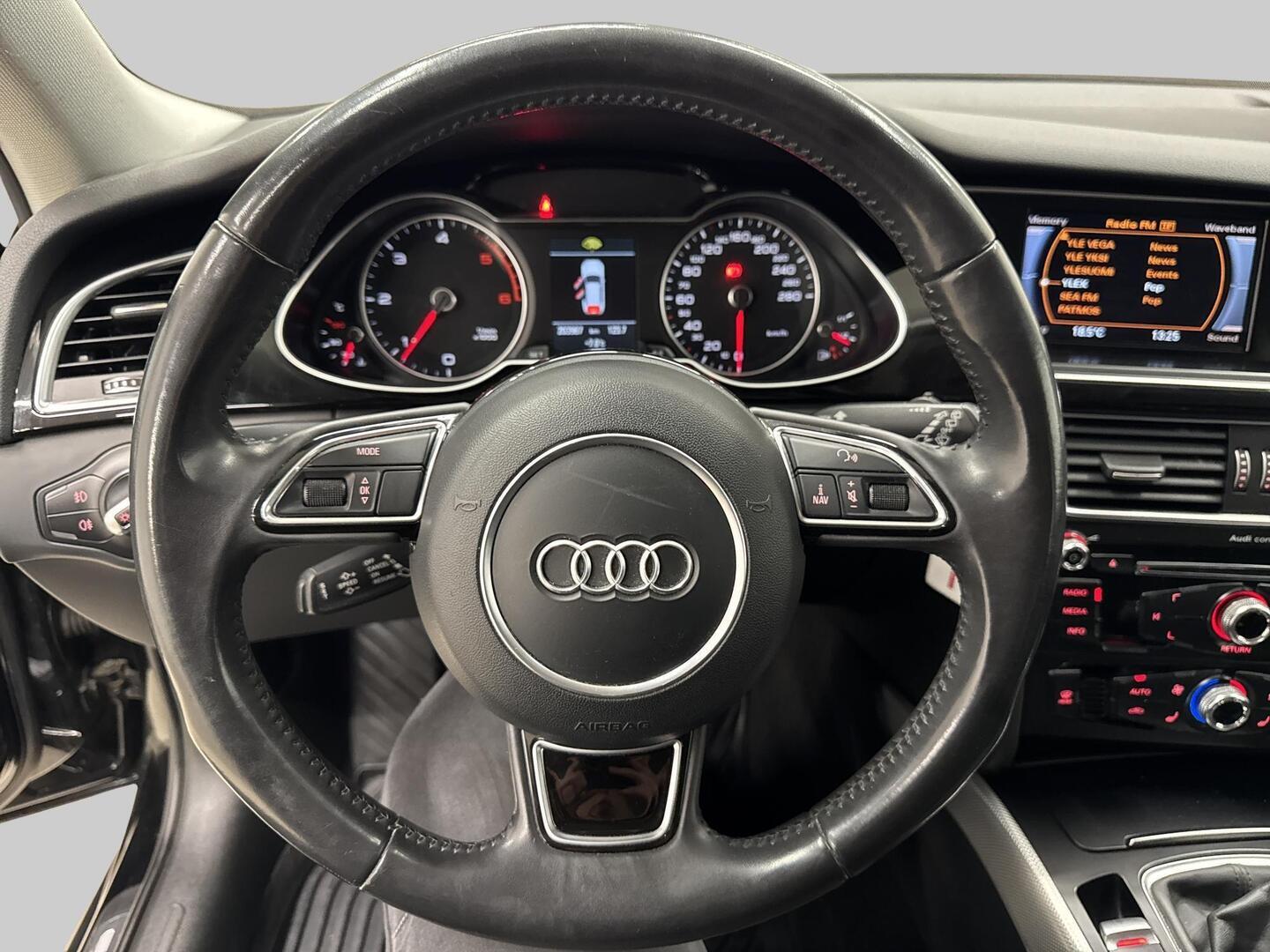 AUDI A4 2014
