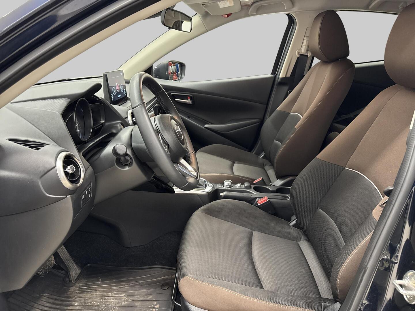 MAZDA 2 2025