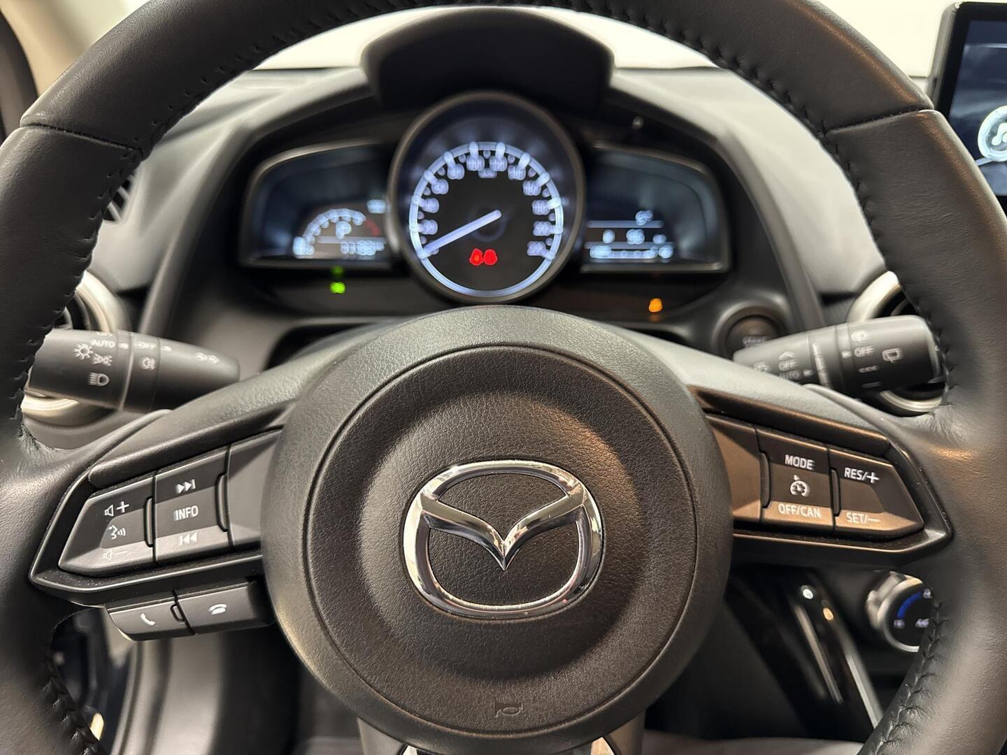 MAZDA 2 2025