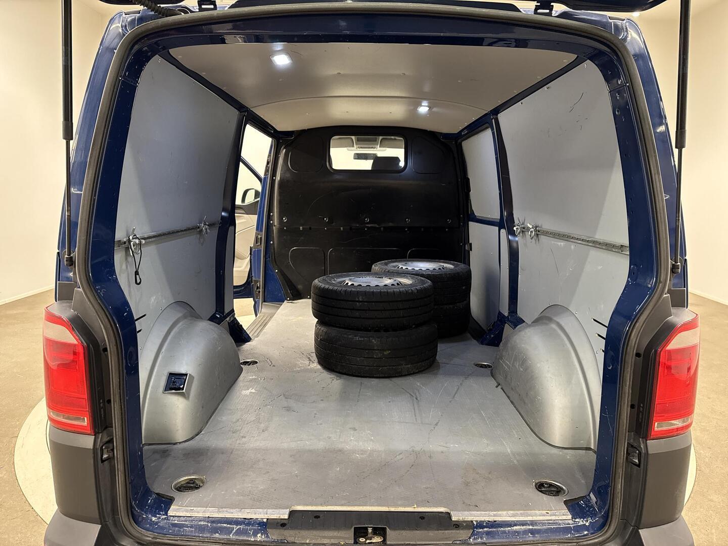 VOLKSWAGEN Transporter 2018