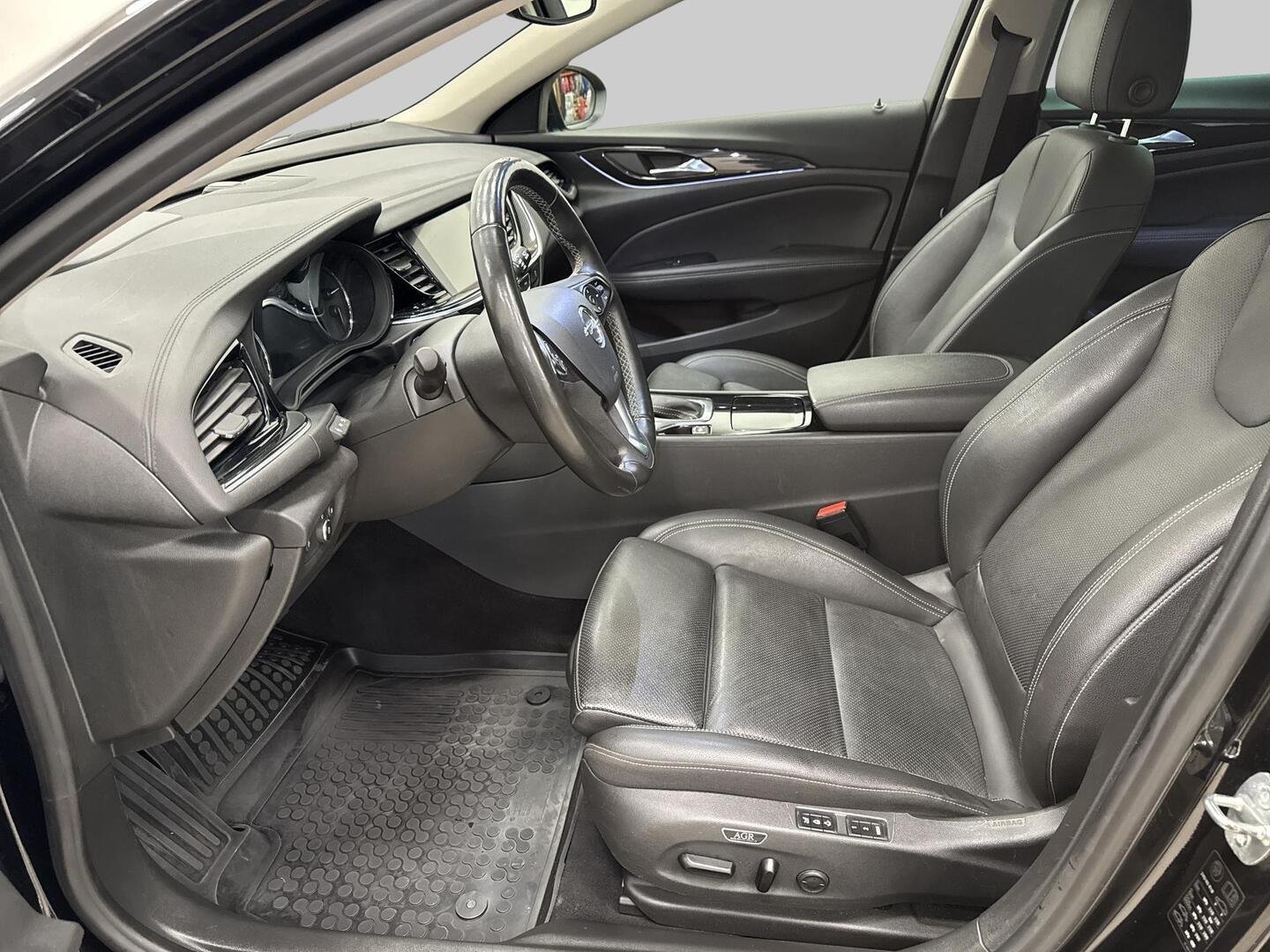 OPEL Insignia 2020