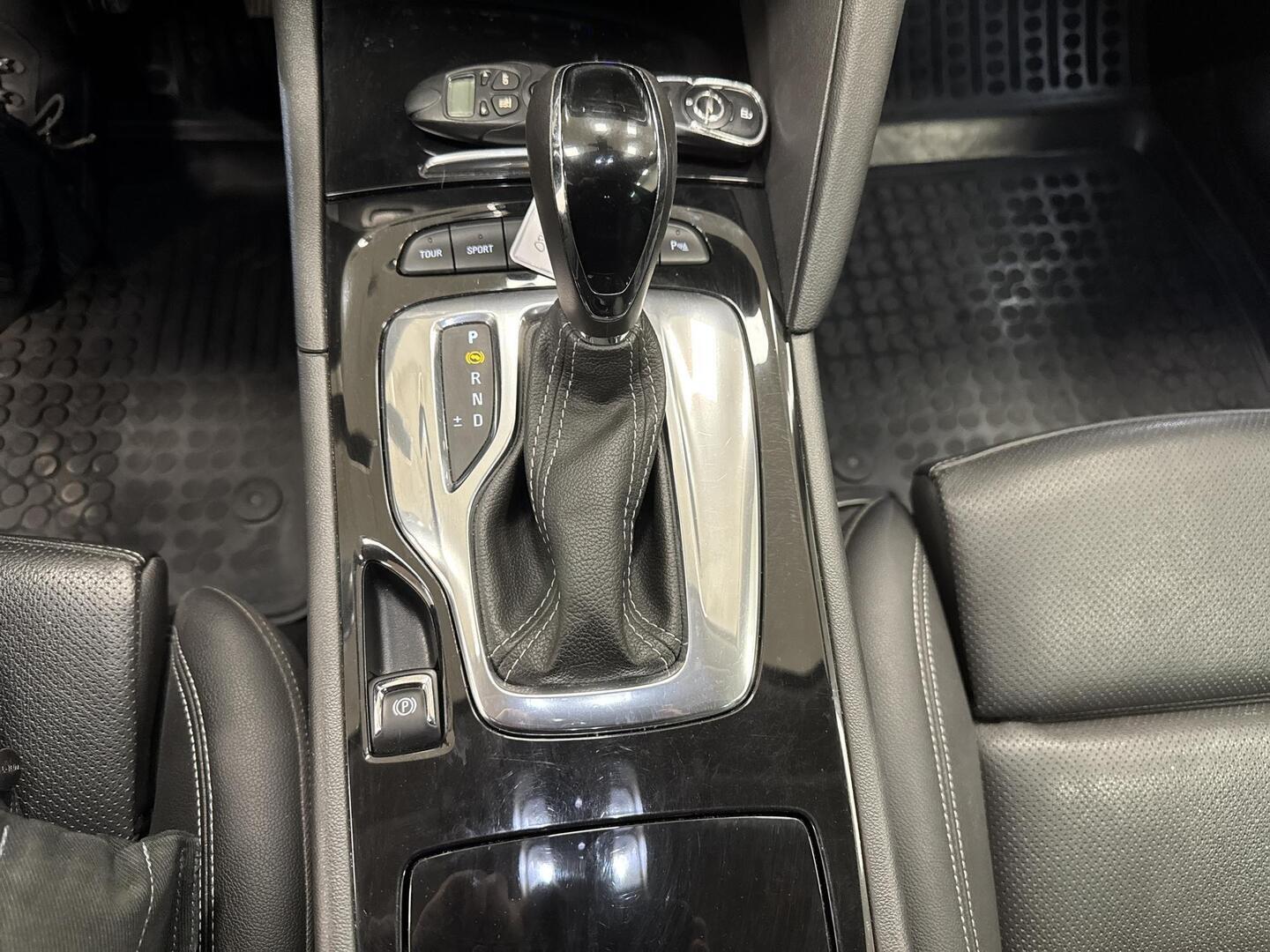 OPEL Insignia 2020