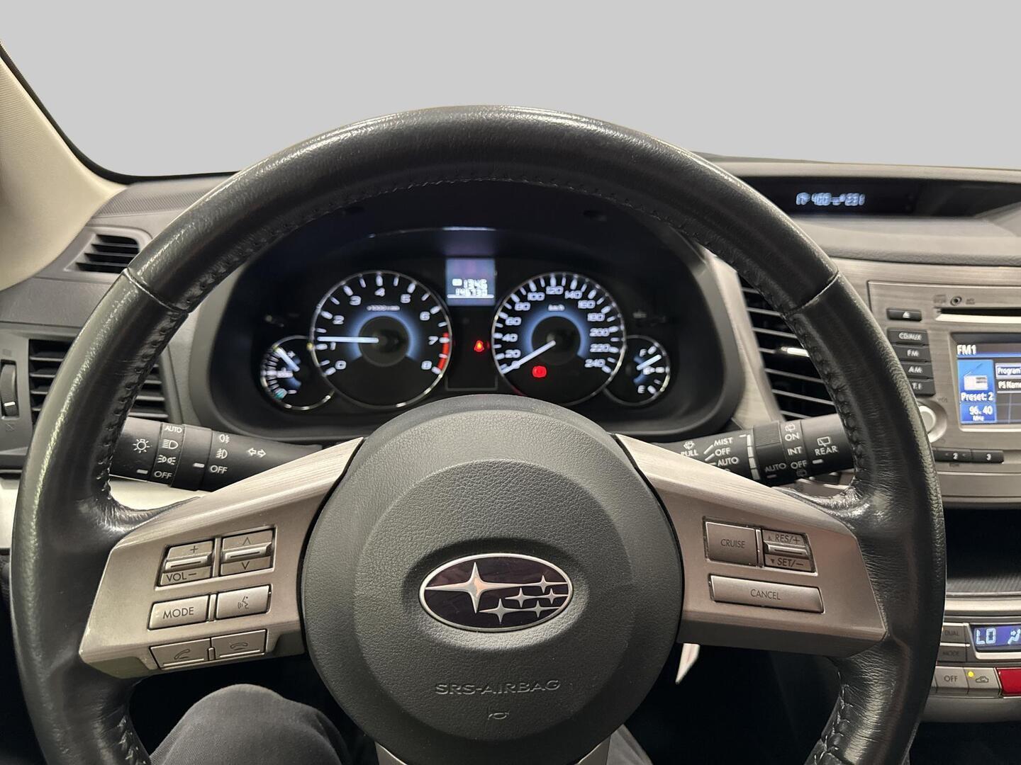 SUBARU Legacy 2012