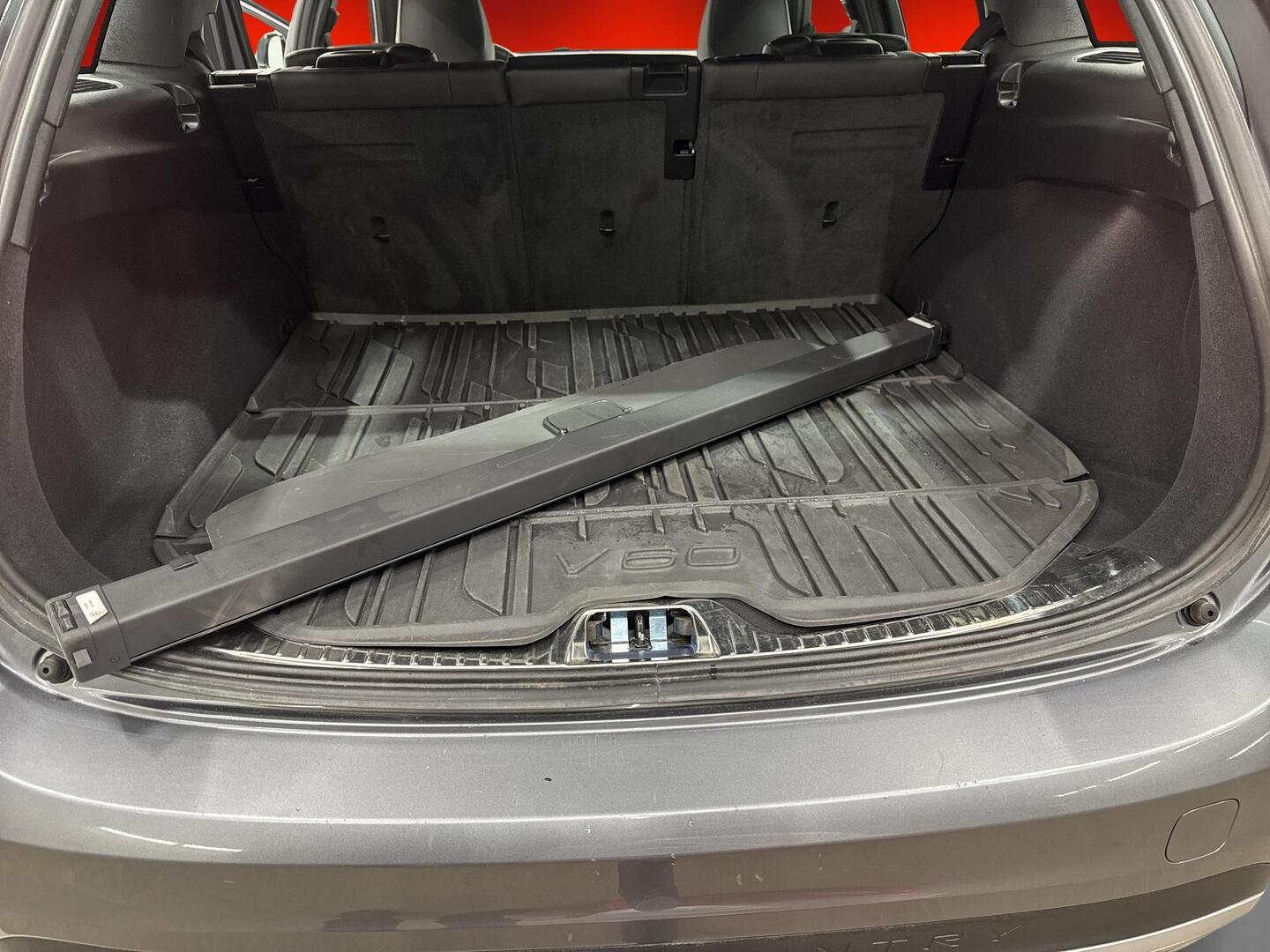 VOLVO V60 Cross Country 2016