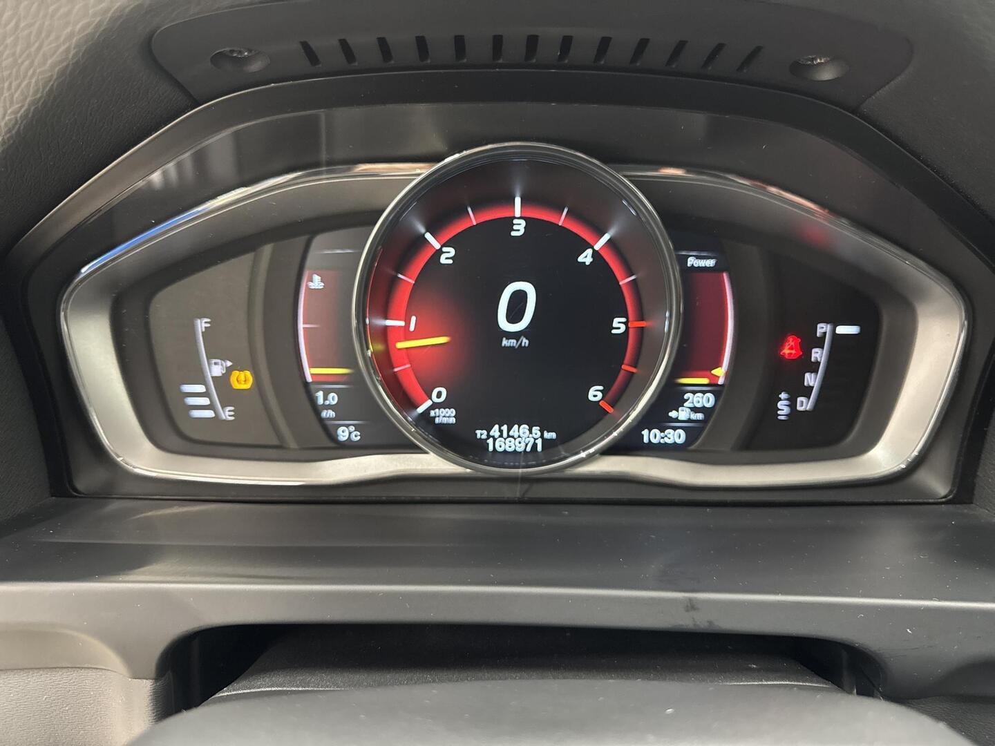 VOLVO V60 Cross Country 2016