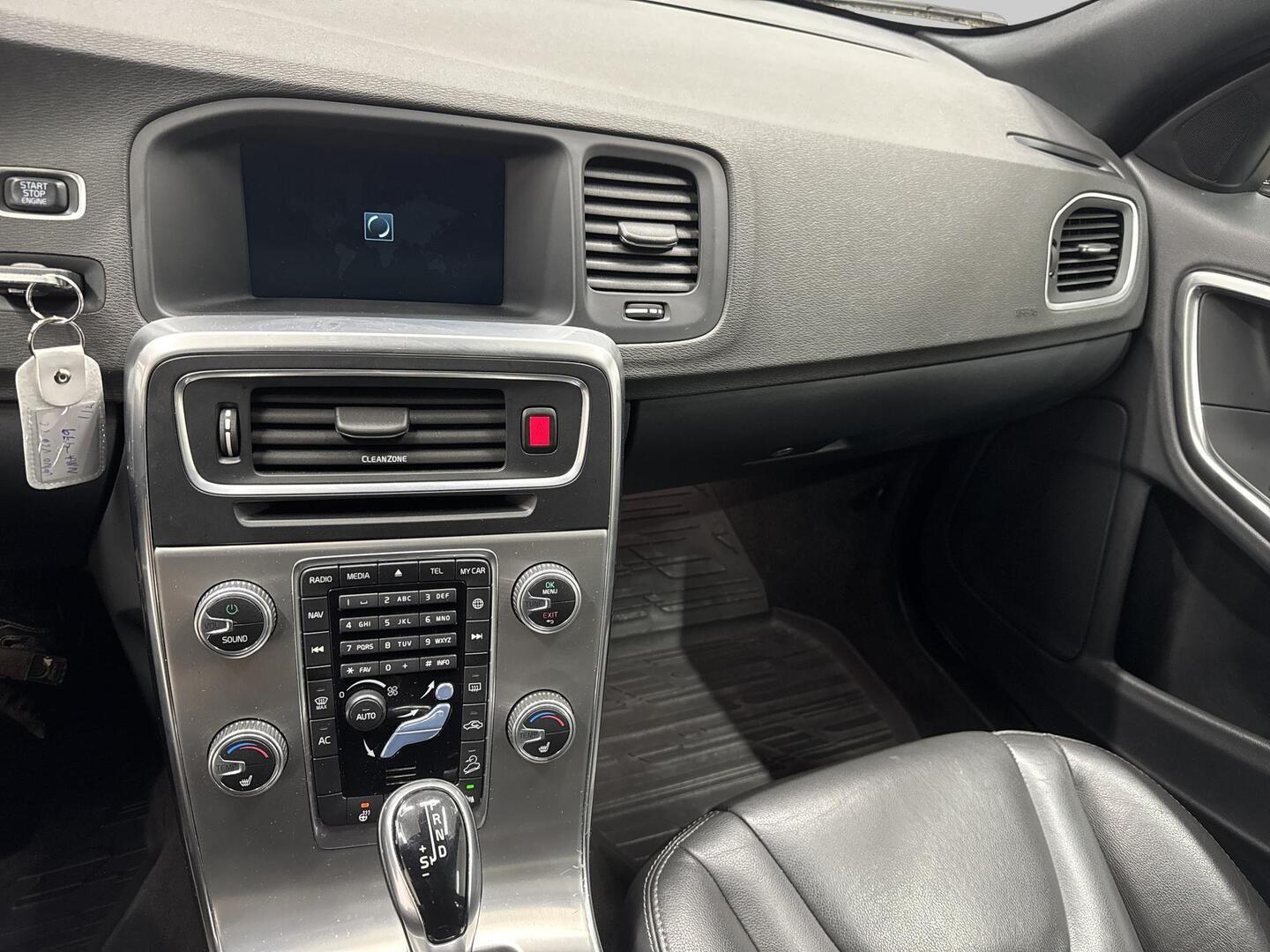 VOLVO V60 Cross Country 2016