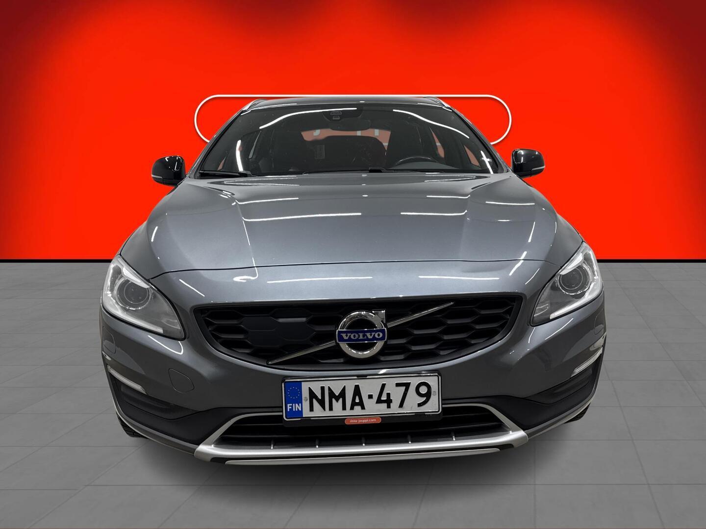 VOLVO V60 Cross Country 2016