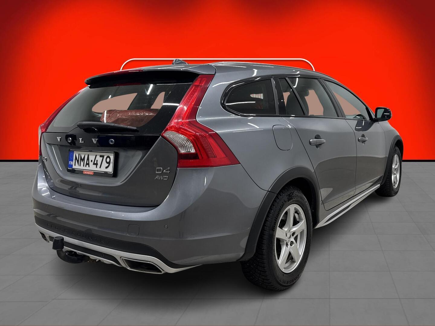 VOLVO V60 Cross Country 2016