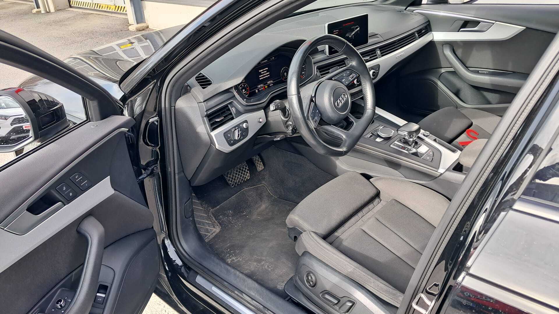 AUDI A4 2017