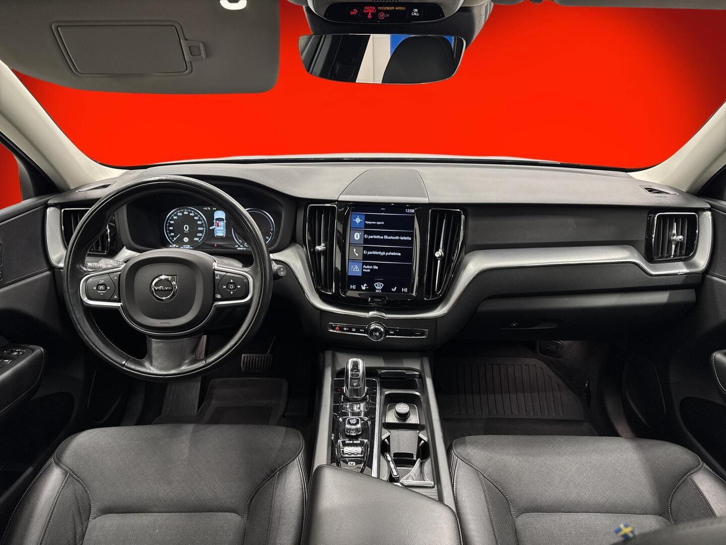 VOLVO XC60 2018