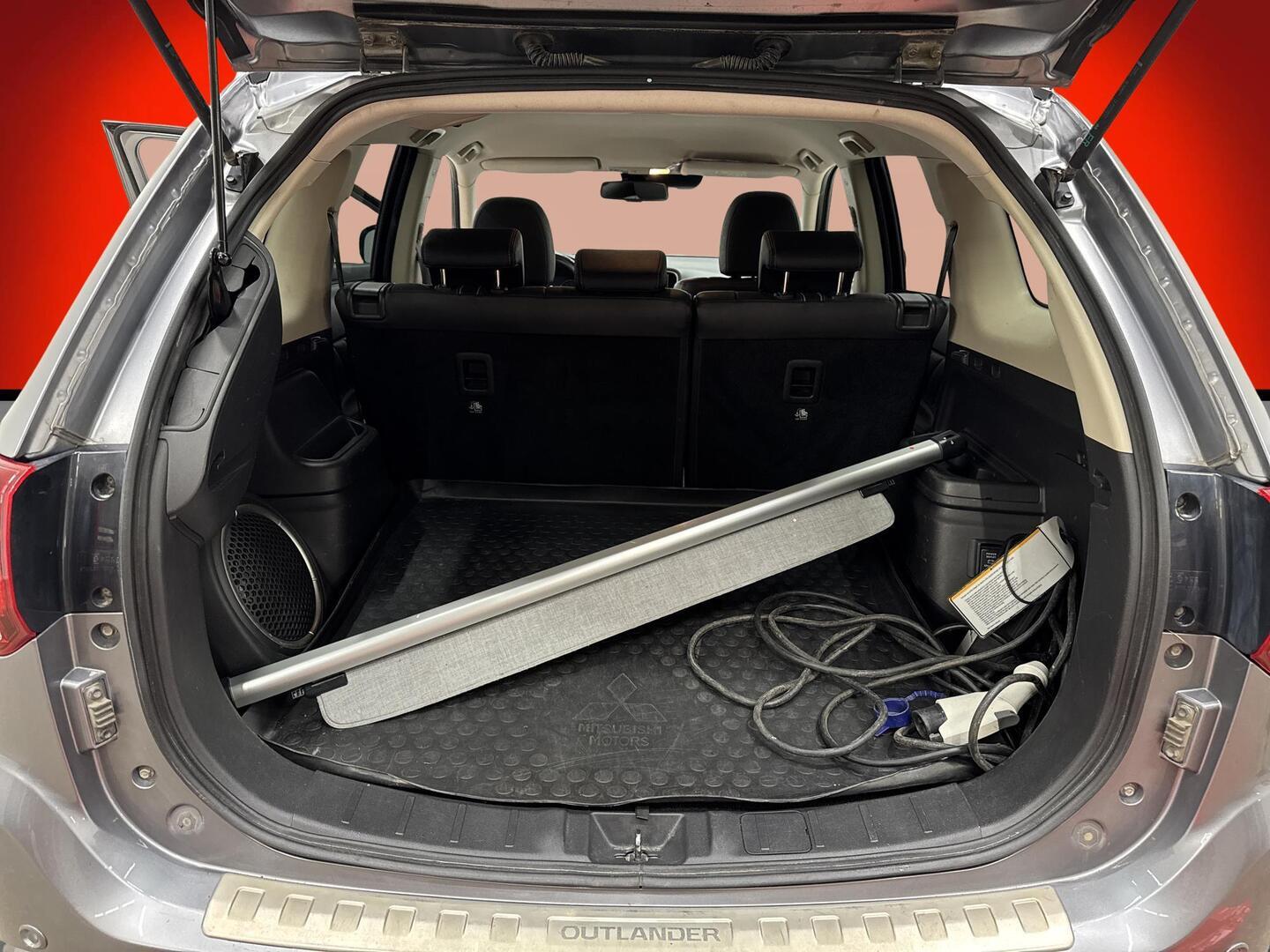 MITSUBISHI OUTLANDER PHEV 2018