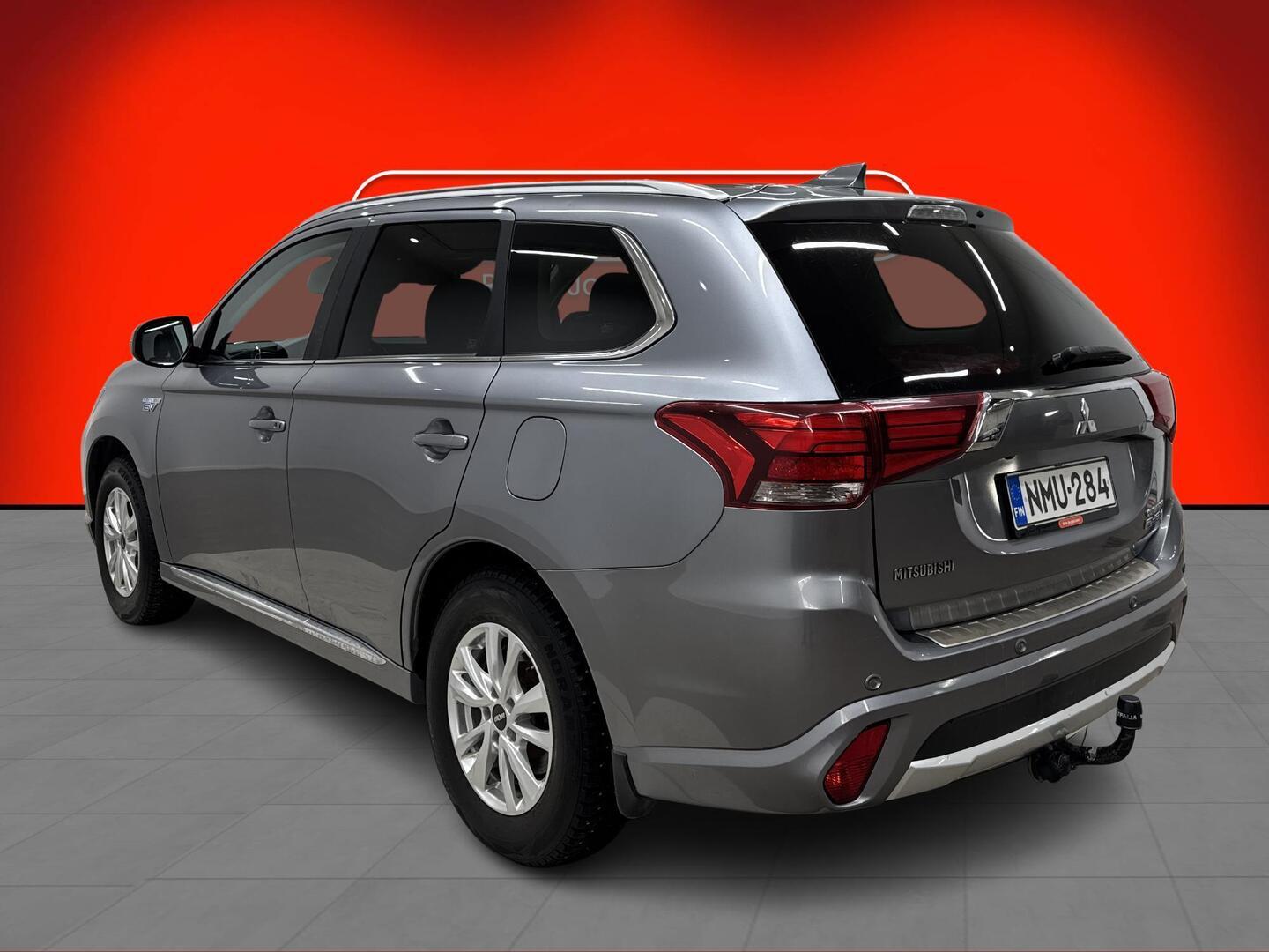 MITSUBISHI OUTLANDER PHEV 2018