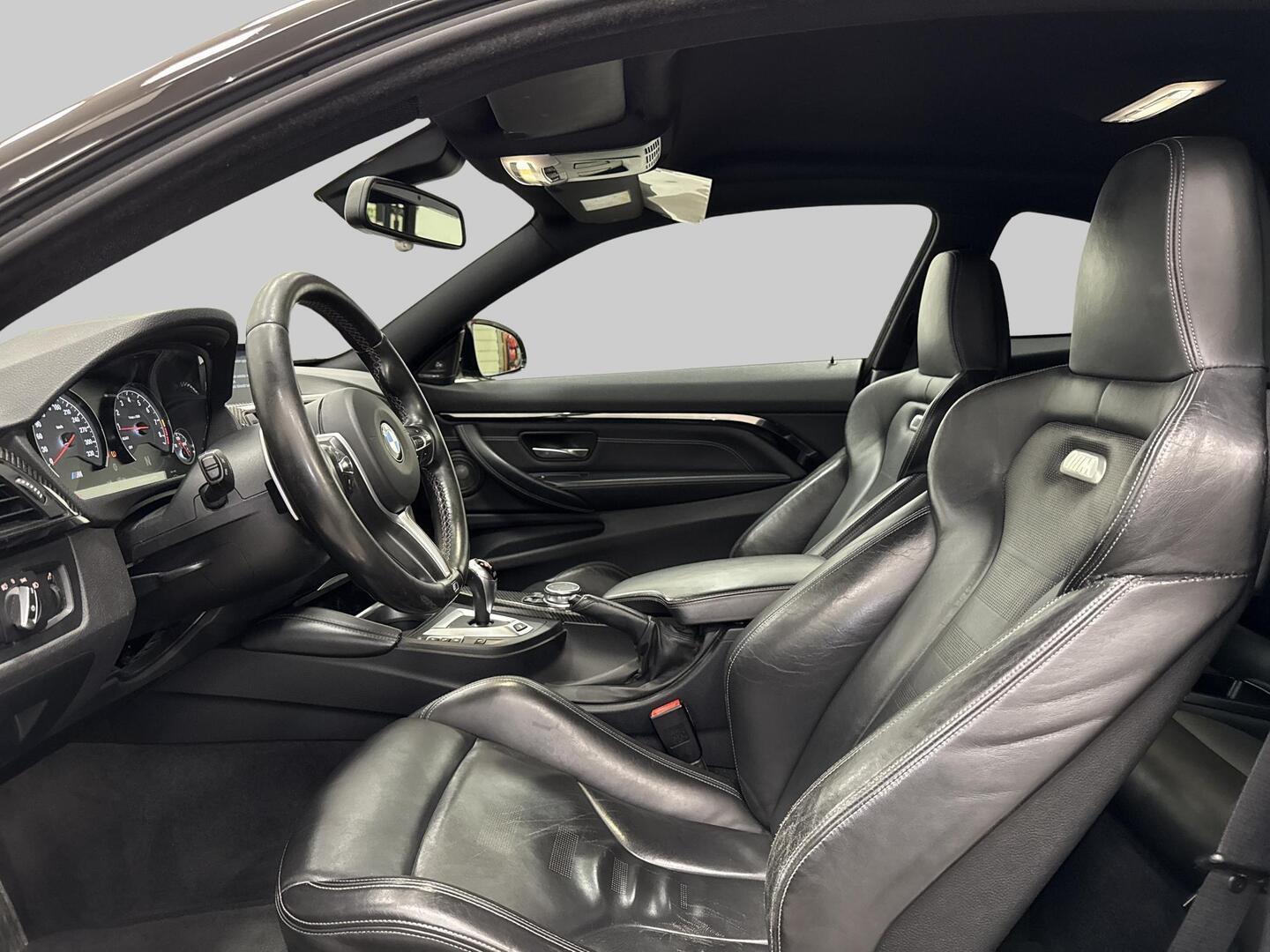 BMW M4 2015