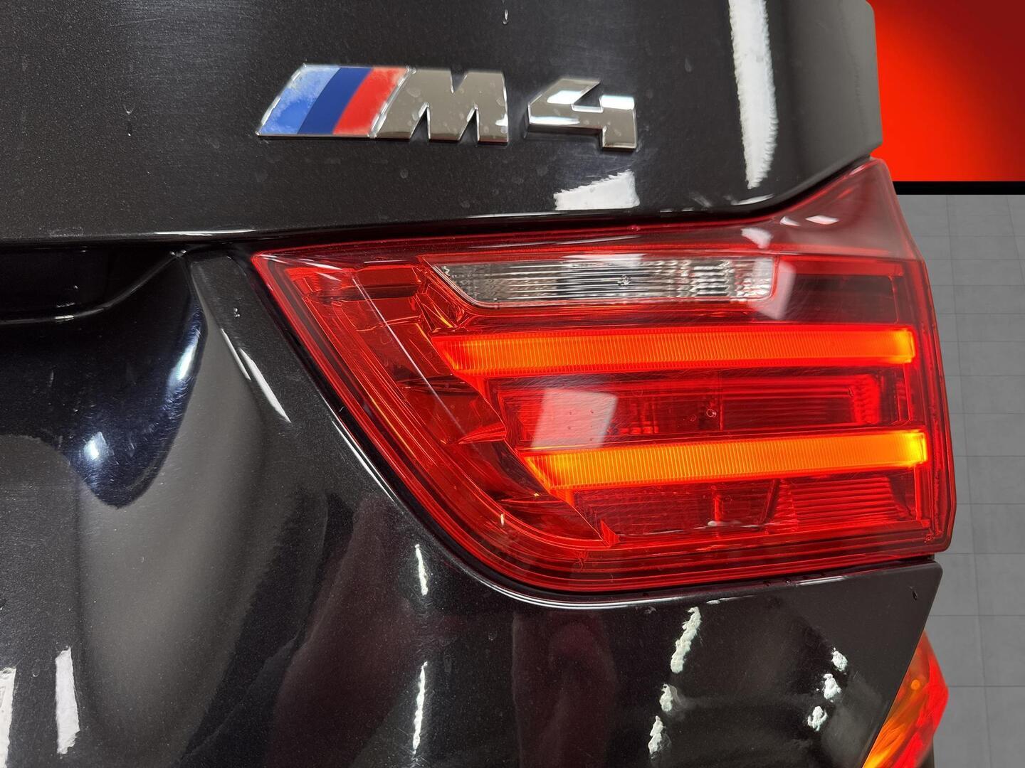 BMW M4 2015