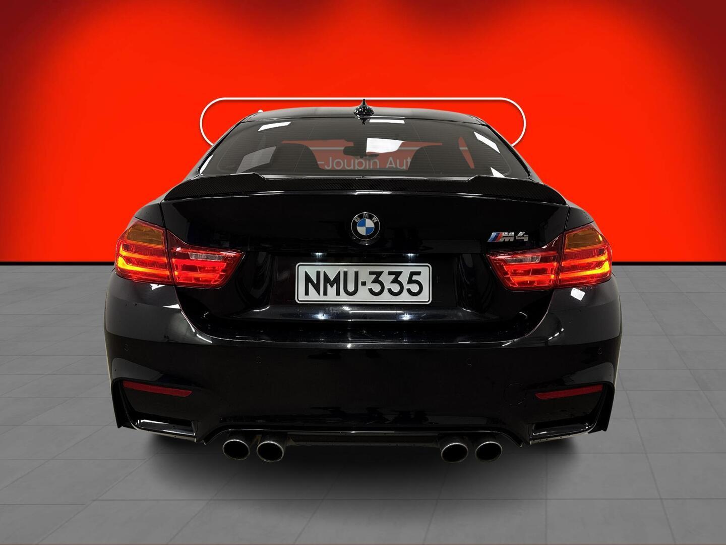 BMW M4 2015
