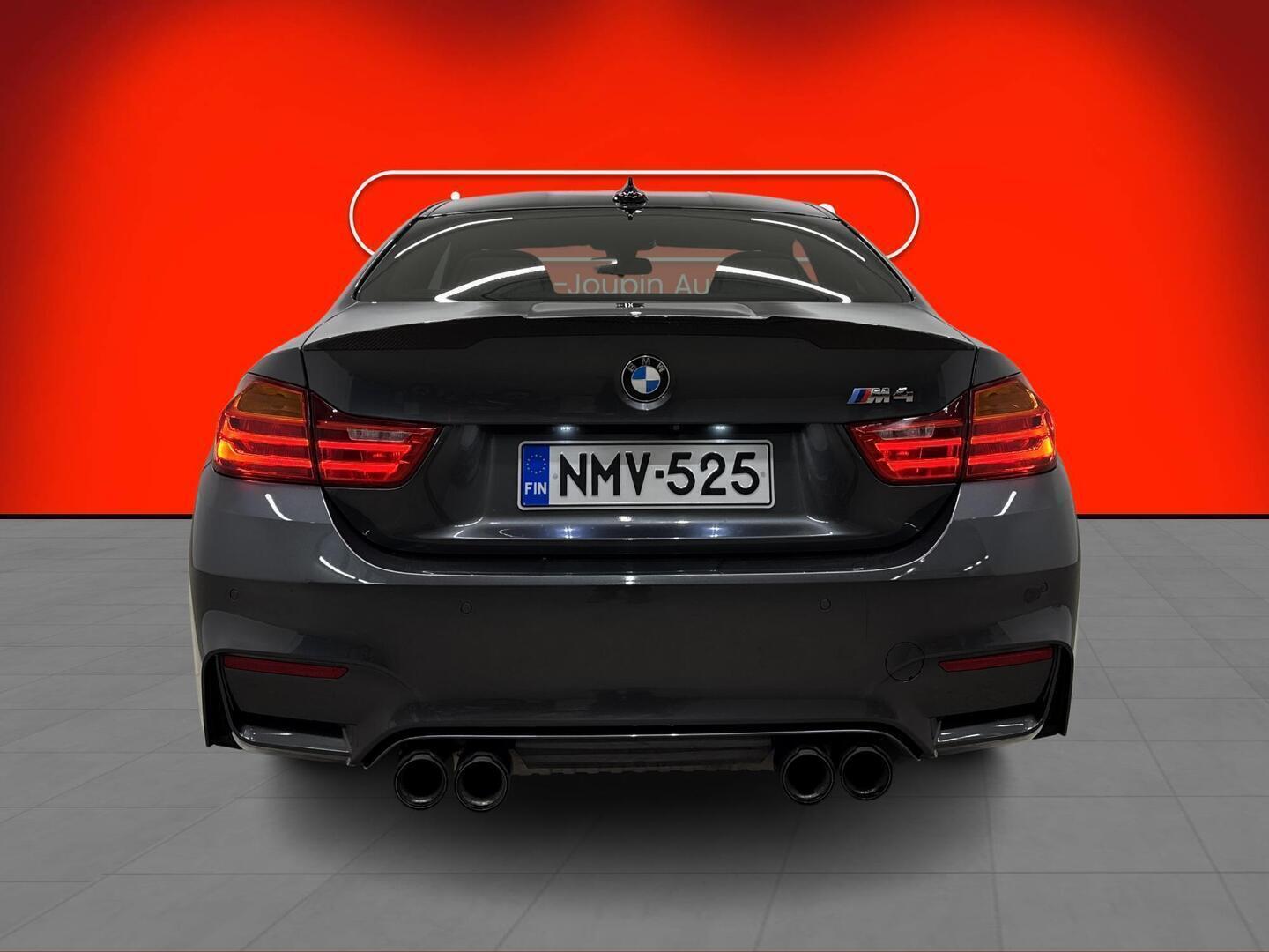 BMW M4 2016
