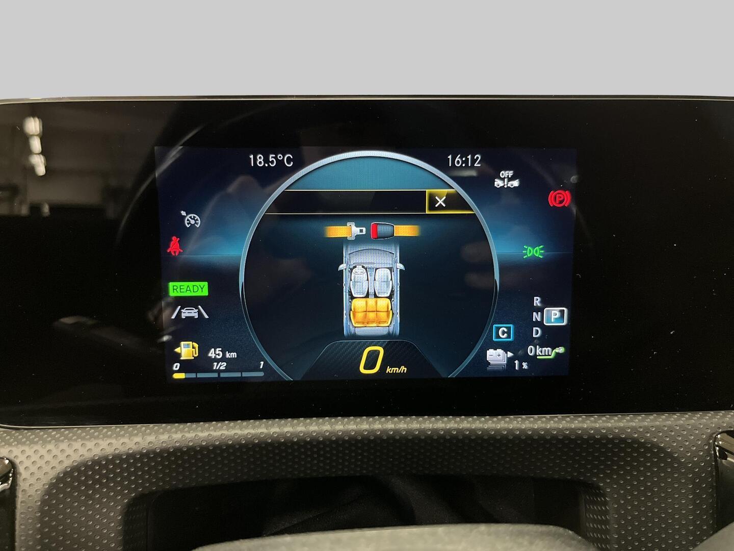 MERCEDES-BENZ CLA 2023