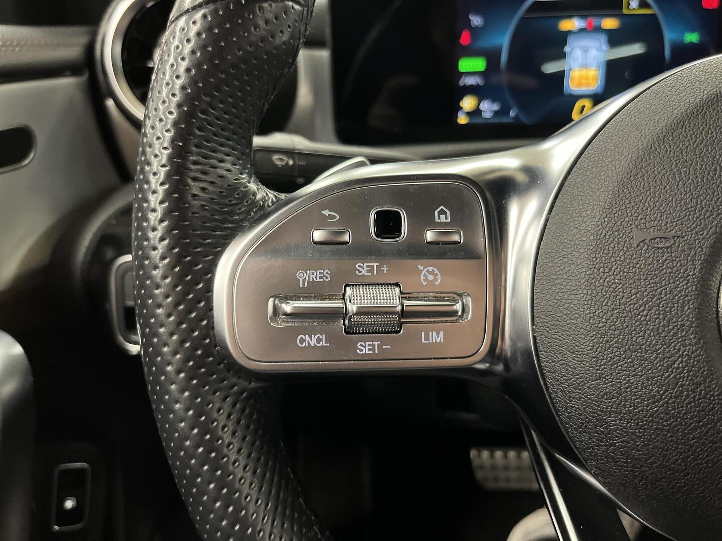 MERCEDES-BENZ CLA 2023